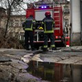 Izbio požar u blizini osnovne škole u Vinči! Gust, crni dim se širi iznad grada