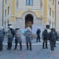 Policija prekinula studentsku blokadu suda u Nišu