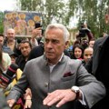 Ekstremno-desničarksi rumunski predsednički kandidat Đorđesku napustio politiku