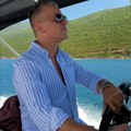 Srđan Predojević raskopčan vozi luks brod: Drastično smršao i svi komentarišu promenu: "Vau, kapetan" (video)
