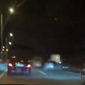 Automobilom se zakucao u kombi: Saobraćajna nezgoda u Zemunu: Stvaraju se zastoji, policija na terenu (video)
