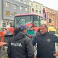 „Čuvaj onog ko te hrani“: Studenti pružaju podršku poljoprivrednicima u štrajku