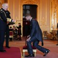 Dejvid Bekam zvanično postao vitez: Odlikovao ga princ Čarls FOTO