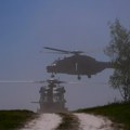 Више од 8.000 људи упало у опасну војну зону; Направили журку ФОТО