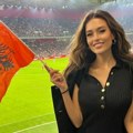 Stopala brutalne albanke zapalila mreže! Jednim potezom u studiju raspametila publiku - fetiš bacio muškarce u trans! (video)…