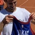 Šampion podržao šampiona: Pogledajte kako je Đoković čestitao Jokiću na novom tripl-dablu (foto)