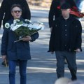 Žika Jakšić stigao na sahranu Brace Zatezala: U rukama nosi belu suzu sa porukom