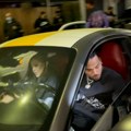 Uhapšen muzičar: Fizički nasrnuo na producenta, policija ga privela u pola noći