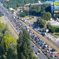 Kilometarske kolone vozila širom Beograda: Lančani sudar paralisao Novi Beograd, kolona ide sve do Konjarnika! Krcato i na…
