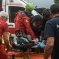 Šokantne scene obišle svet: Biciklista izleteo sa staze i pao u jarak, morali da proveravaju da li je živ VIDEO
