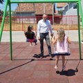 Stevović: Nastavljamo da ulažemo u sportsku infrastrukturu naselja Male Pčelice