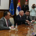 Kamberi podneo Skupštini Srbije nacrt rezolucije o položaju Albanaca, traži da to bude deo dijaloga, reagovao Petković