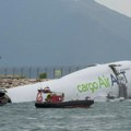 VIDEO: Teretni avion skliznuo sa piste u more u Hongkongu, dvoje mrtvih