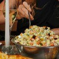 Kako je ruska salata dobila ime i zašto bez nje ne možemo da zamislimo Novu godinu?