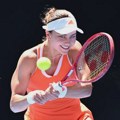 AO - Nemilosrdna Iva Jović, Sabalenka i Gof sigurne