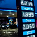 Cena benzina u SAD premašila četiri dolara za galon