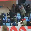 UŽIVO - Igrači na terenu, evo kada počinje finale!