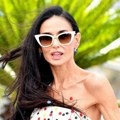 Духовитост и гламур: Зашто је Деми Мур нова икона модне сцене у Кану