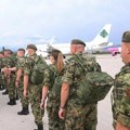 Zamenjen kontigent Vojske Srbije u mirovnoj misiji u Libanu, na aerodromu u Nišu minut ćutanja