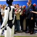 Planirani kapacitet fabrike je 3.000 robota godišnje: Prvi humanoidni roboti sišli sa proizvodne trake u Šapcu, sa proizvodnih…