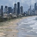 Ajkula teško povredila surfera u Australiji