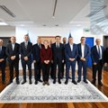 Курти објавио да су представници албаснких политичких странака обећали заједничку листу за изборе у Србији