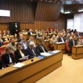 Većina odbornika glasala protiv referenduma o Novom Sadu na vodi