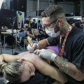 Da li su tetovaže bezbededne? Sve više ljudi se tetovira, a opasne supstance u mastilima i dalje premašuju granice EU