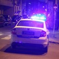 Taksista u Vranju hteo da ubije putnike! Policija uletela i lokal i potegla oružje!