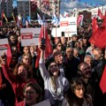 Stotine demonstranata u Turskoj protestuje protiv smene opozicionog gradonačelnika