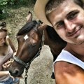 Zbog čega Nikola Jokić ne ide na more?! Oduševićete se kada čujete šta je razlog! Ima milione, ali nije kao drugi! Ne zanimaju…