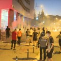 PSG: SNS pristalice pirotehnikom ugrozile bebe u porodilištu Betanija