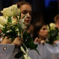 Jedanaest meseci od pada nadstrešnice – odavanje pošte i šetnje u više gradova širom Srbije