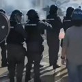 Haos pred gradski derbi! Policija morala da interveniše, ima povređenih! (video)