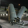 Voz pao sa mosta u Minhenu: Dva vagona se sručila sa visine od 5 metara!