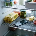 Bizaran trend sa društvenih mreža pravi haos u servisima: Ljudi masovno stavljaju telefone u frižider