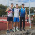 Novi nacionalni rekord Strahinje Kojdića! Atletičari AS023 iz Zrenjanina osvojili sedam medalja u Sremskoj Mitrovici Atletski…