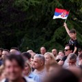 AP: Demonstranti na ulicama Beograda, predsednik ignoriše pozive da se povuče