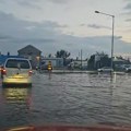 Jak pljusak i grad pogodili Novi Sad, delovi grada bez vode, ulice pod vodom
