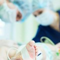 Dovela bebu u bolnicu sa teškim povredama, tvrdila da je dete palo, doktori otkrili horor: Saslušana i baba