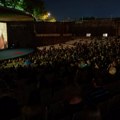 Filmski susreti jači od kiše: Šesto veče festivala u Nišu počelo projekcijom filma "Jorgovani": Glumci se poklonili…