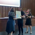 Sremska Mitrovica odala priznanje učenicima koji su postigli izuzetne rezultate