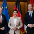 Poseta Bundestaga Srbiji izazvala kontroverze zbog fotografije sa predsednikom