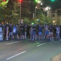 AFP: Predsednik Srbije obećava snažan odgovor demonstrantima