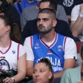 Gde god da se okreneš - Srbi: Naši navijači masovno na tribinama za meč Grčka - Turska, očekivali su Orlove