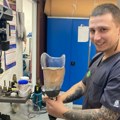 "Погледао сам и видео да немам ноге, није болело": Херој из Донбаса изгубио ногу и постао спасилац других бораца