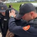 Građani skandirali "Bando jedna" prilikom privođenja Đukanovića u sud! "Ua Crna Gora, to radite samo zbog imena i prezimena"…