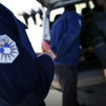 Kancelarija: Kosovska policija uklanja srpske zastave u Gračanici, Kurtijeva provokacija