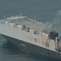 Gori grčki feribot na putu za Mikonos, evakuisano 58 osoba