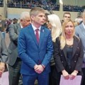 "Podržavam predsednika zbog Kosova i metohije" Gujon na skupu u Smederevu: Želim da se borim zajedno sa vama i sa Vučićem